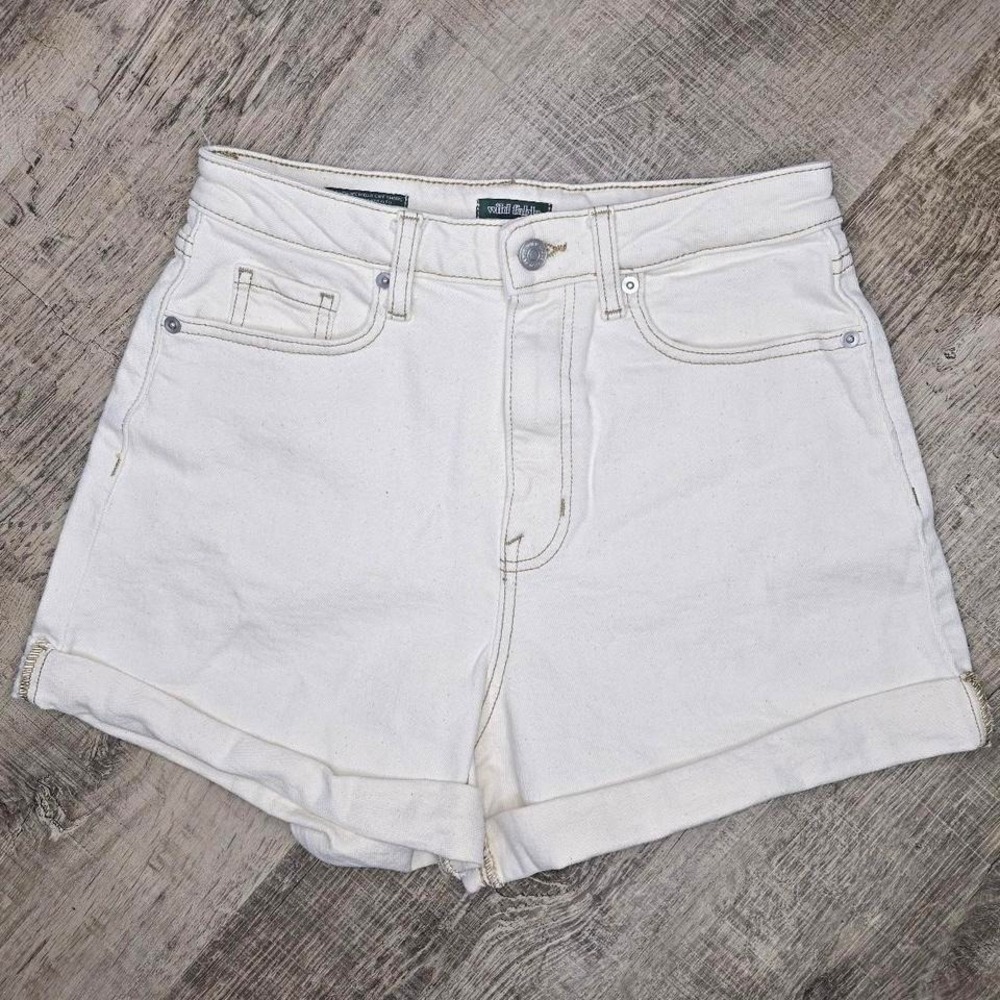 high waisted cream denim jean shorts brown stitching in size 2